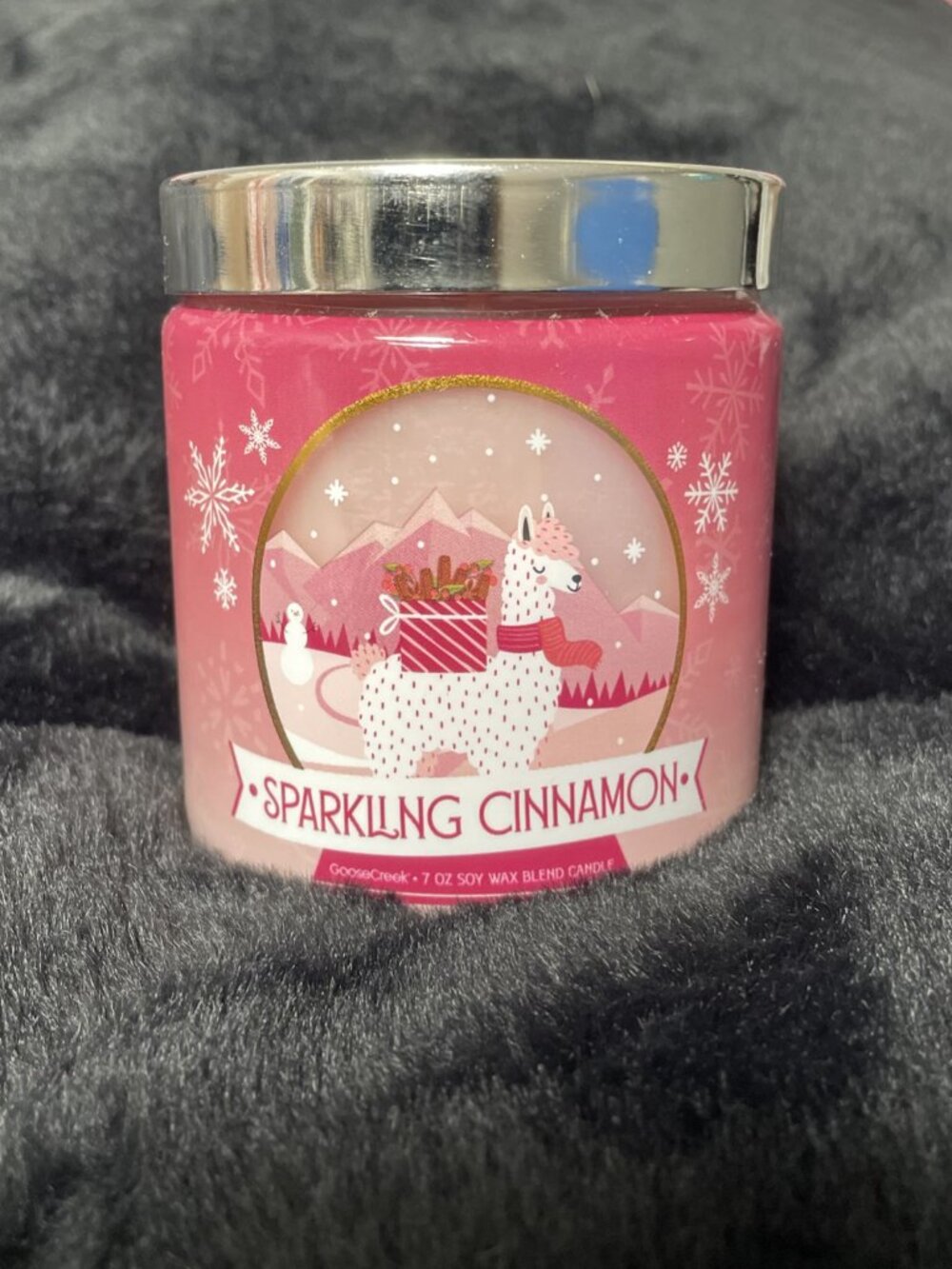 Goose Creek Single Wick Candle- Sparkling Cinnamon (7oz)